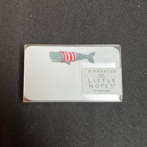 Little notes whale ♥️ - Picture 1 of 3